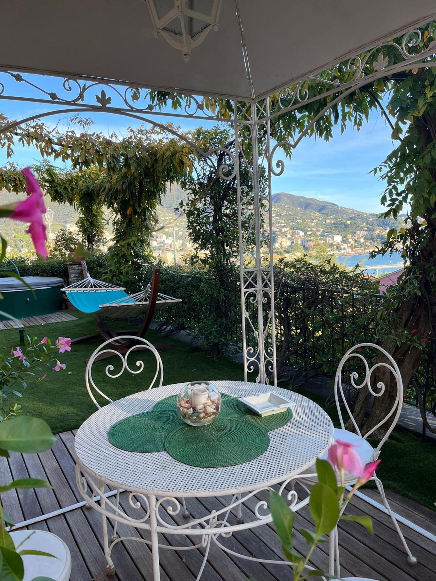 Villa Mares - Sea View, Free Garage Rapallo Bagian luar foto